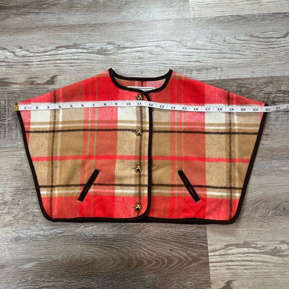 Janie & Jack Baby Plaid Cape Jacket 6–12 Months Red Tan Gold Button Fall Layer - Picture 7 of 8